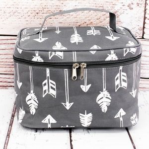 Cosmetic Case Straight & Arrow! NWT